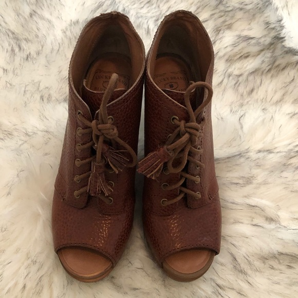 Lucky Brand Bootie - Picture 3 of 10